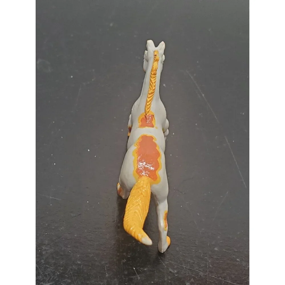 3 Inch Unbranded White and Beige Horse‎
